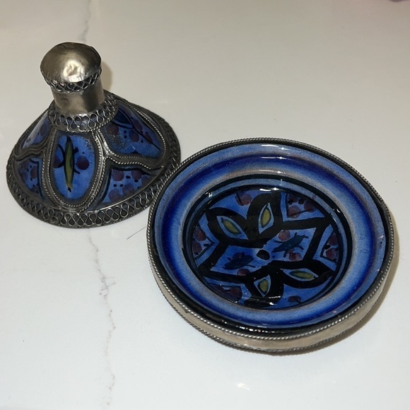 Ceramic and Silver Glazed Handmade Mini Decorative Tagine Dish - Picture 5 of 7